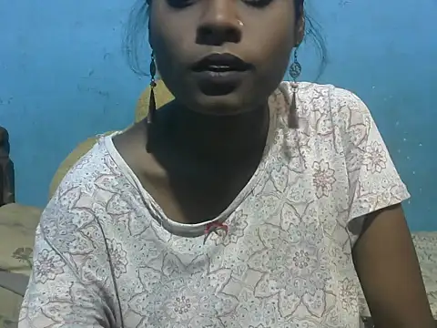 Indiansmiley01 online show from February 5, 4:43 pm
