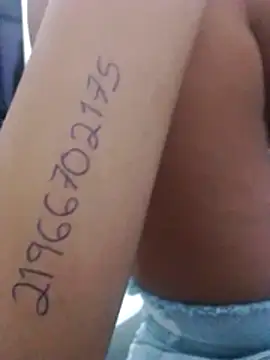 Camilanifeta online show from April 13, 10:05 am