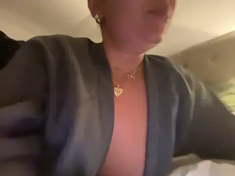 sexygoddessjessy online show from November 24, 10:01 pm