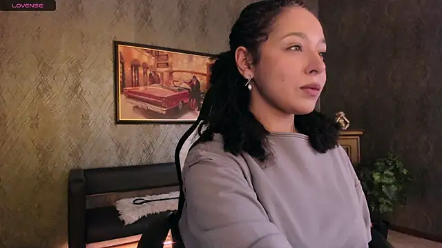 Aisha Goldstein online show from November 29, 12:09 pm