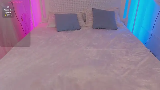 Angelie  Eyes online show from February 1, 4:50 pm