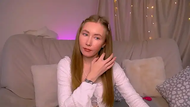 EllyColins online show from November 13, 3:05 am