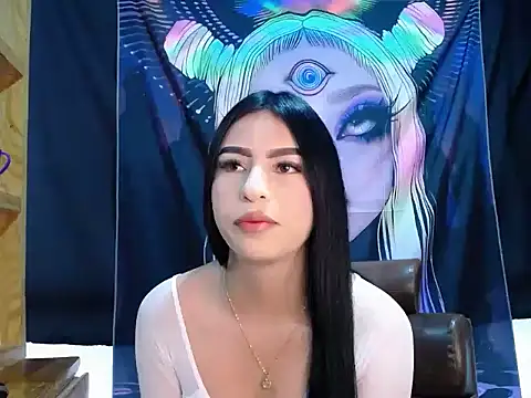 AlanaCollins- online show from October 19, 12:07 pm