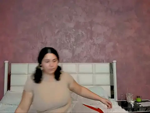 SandraCurly online show from October 16, 3:53 am