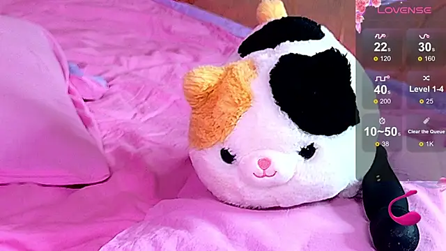 Fluffy Cloude online show from November 25, 3:14 pm