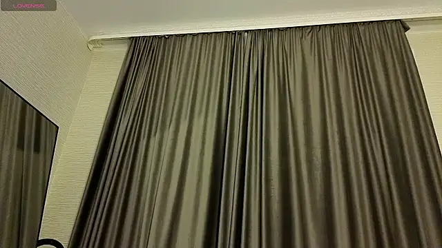 MissPompadure online show from March 21, 7:19 pm