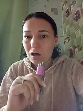 HollyDollsi online show from January 14, 7:57 am