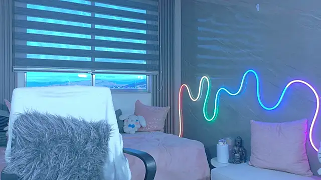 Naaomi cute online show from October 31, 10:36 pm