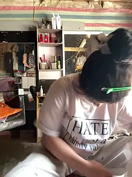 Linh-xxx online show from March 2, 6:36 am