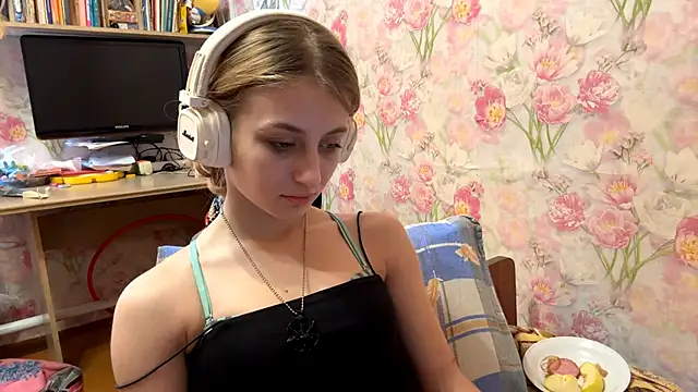 AmeliLia online show from February 7, 10:08 am