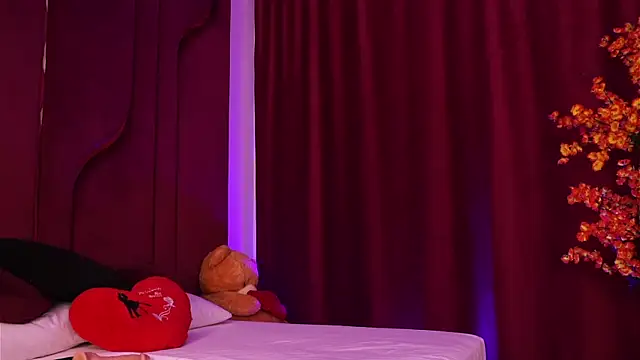 TenderSin online show from December 17, 6:06 am