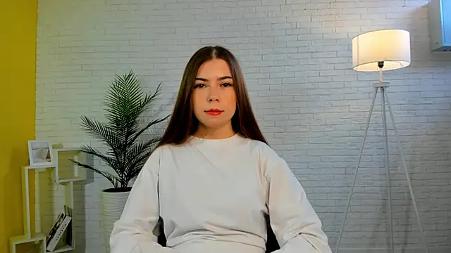 RoxannCrawford online show from October 15, 5:32 am