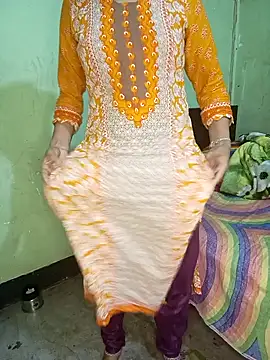 Night Queen3 online show from December 2, 6:21 pm