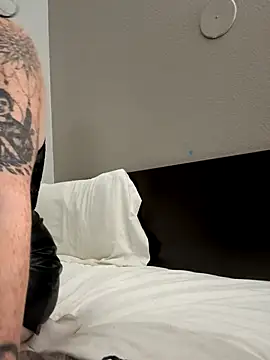 Badwolffxo online show from October 19, 5:04 pm