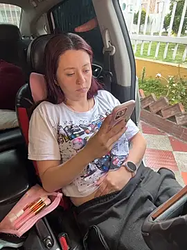 Zoe fire online show from December 21, 12:09 pm