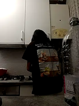 ReneeVoss online show from February 2, 3:16 am