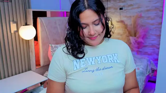 luna jonezz online show from November 14, 11:32 am