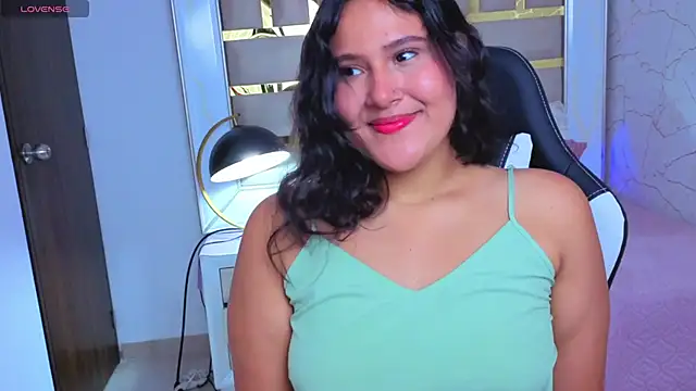 luna jonezz online show from November 19, 11:32 am