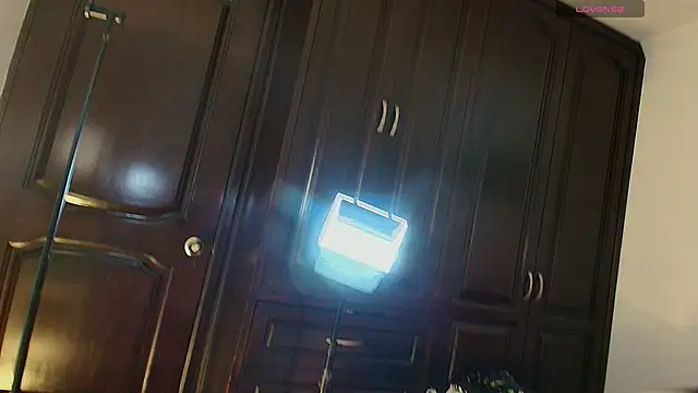  TiniWild online show from December 14, 4:51 am