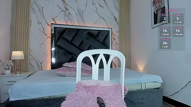 zoe longhair online show from April 13, 8:42 pm