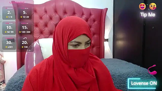 layla inaya online show from October 16, 8:22 pm