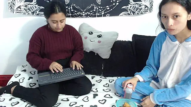 abby n emily online show from March 30, 2:16 pm