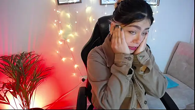 Sweet Bella Valery online show from March 20, 1:05 pm