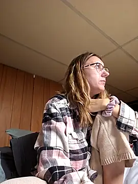 pleasureme24k online show from November 12, 6:06 pm