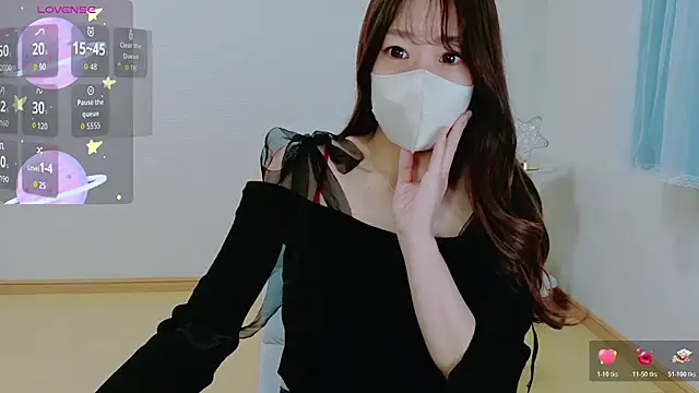 TSUKI circle online show from November 5, 2:33 pm