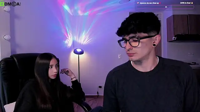 Mikeyvioleta  online show from May 31, 4:07 am
