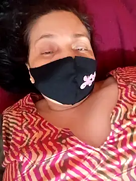 Snapshot of Moyna_1 chatting on October 30, 6:31 pm Moyna 1 online show from October 30, 6:31 pm