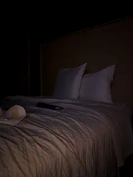 sissy diorcd online show from November 19, 10:04 am