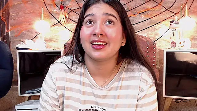 lilithst  online show from October 21, 8:57 pm