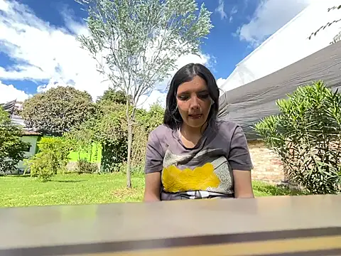 moon2 1  online show from November 17, 7:25 pm