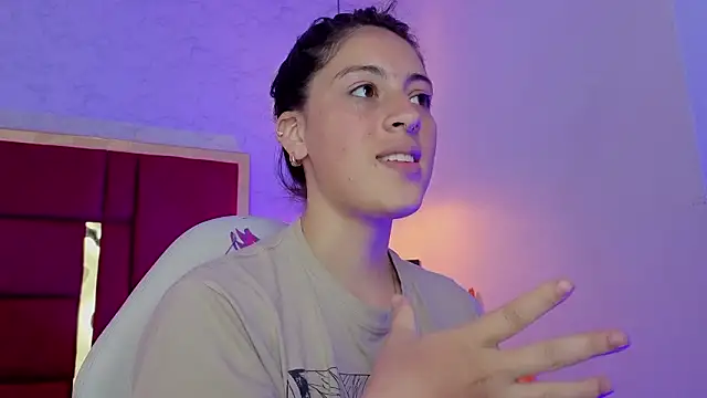 moon winy online show from March 11, 12:31 pm