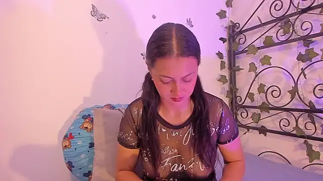 CarolinneMiller online show from February 25, 1:09 pm