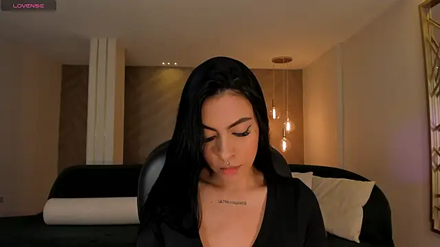 ChristineFord  online show from January 8, 11:47 am