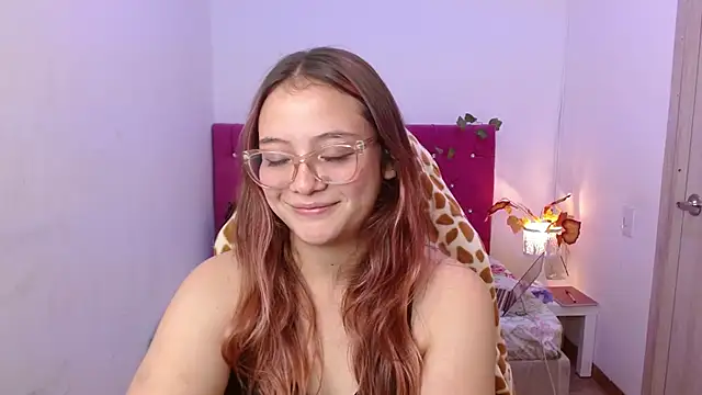 Red Lola  online show from October 21, 1:59 pm