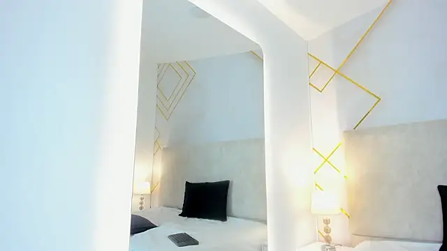 Martinaa Garcia online show from February 18, 7:35 pm