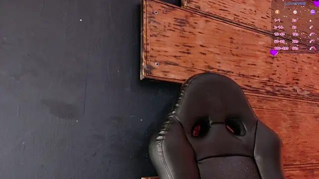 Lunaira Deep online show from February 13, 1:02 pm