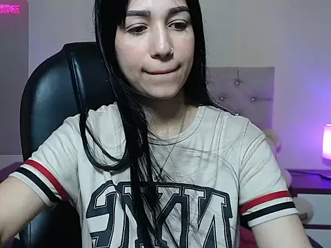 gabyy cute  online show from November 5, 7:57 am