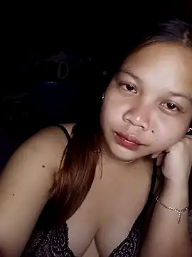 xxsexytitsxx online show from February 12, 2:19 pm