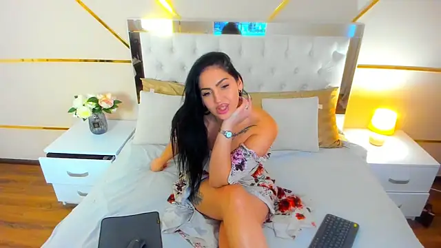 Wild Angel999 online show from November 6, 8:20 am