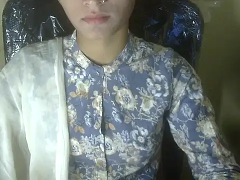 Shezi N online show from November 5, 1:38 pm