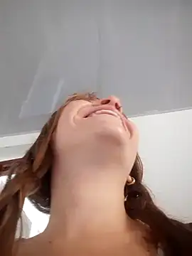 bambiluly online show from October 20, 3:15 pm