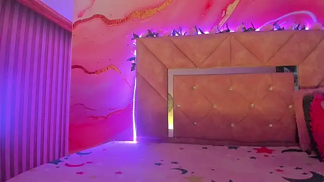 mia  blaze   online show from January 6, 2:59 am