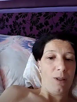 Emeli32-22 online show from November 5, 8:30 am