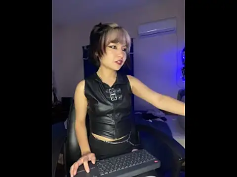 onlyjadex online show from December 22, 9:23 am