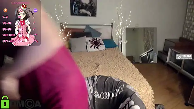 A Skyy online show from April 9, 9:09 pm