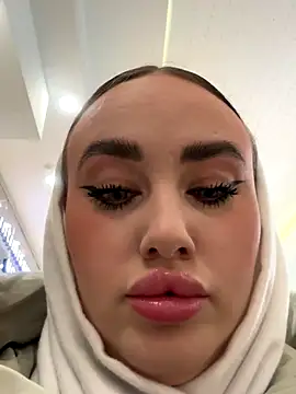 KiraSunshine online show from November 12, 3:48 am